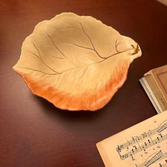 Vintage Royal Winton Grimwades Leaf Shaped Bowl/Dish - Picture 2 of 10
